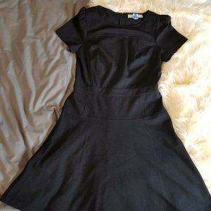 Women black dress curve silhouette size 4